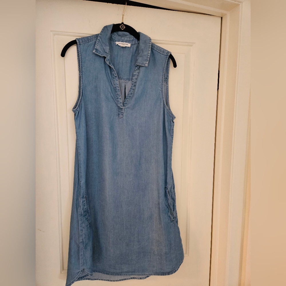 beachlunchlounge Light Blue Chambray Denim Dress